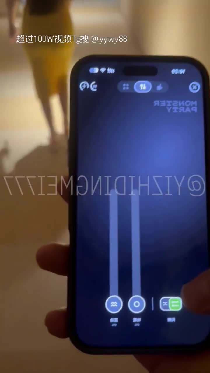 🔞18+ 一只顶美 《遥控顶美》超绝人气女神 作品夯爆了 爽看就完事 上传视频会压缩画质 高清在群里 只发合集长视频关注点赞收藏后观看 🤵 群内编号304 群在评论区或者主页 ✅ VIP群110W资源你想看什么关注点赞转发我直接发